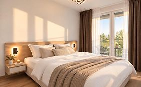 Alure Residences 4 & 24H Self Check-In, Private Parking In Front Of The Apartment Building Included, New Building, Terrace, The Apartment Building Has Its Own Park With A Lake And Outdoor Fitness, Children'S Playground, City Center
